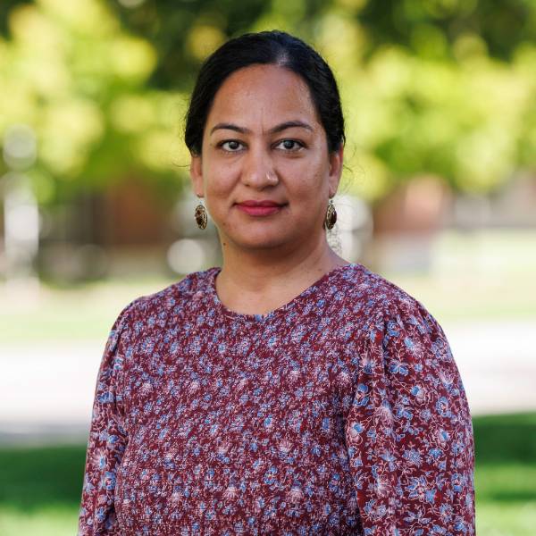 Poonam Sharma professional photo. Poonam Sharma professional photo.